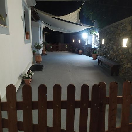 Esperides Apartments Aigli Skopelos Town Ngoại thất bức ảnh