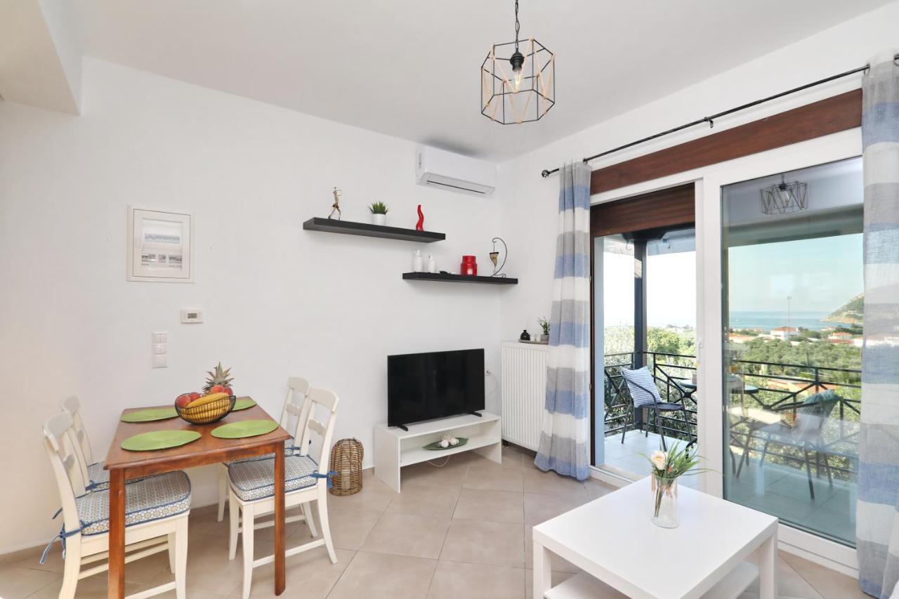 Esperides Apartments Aigli Skopelos Town Ngoại thất bức ảnh