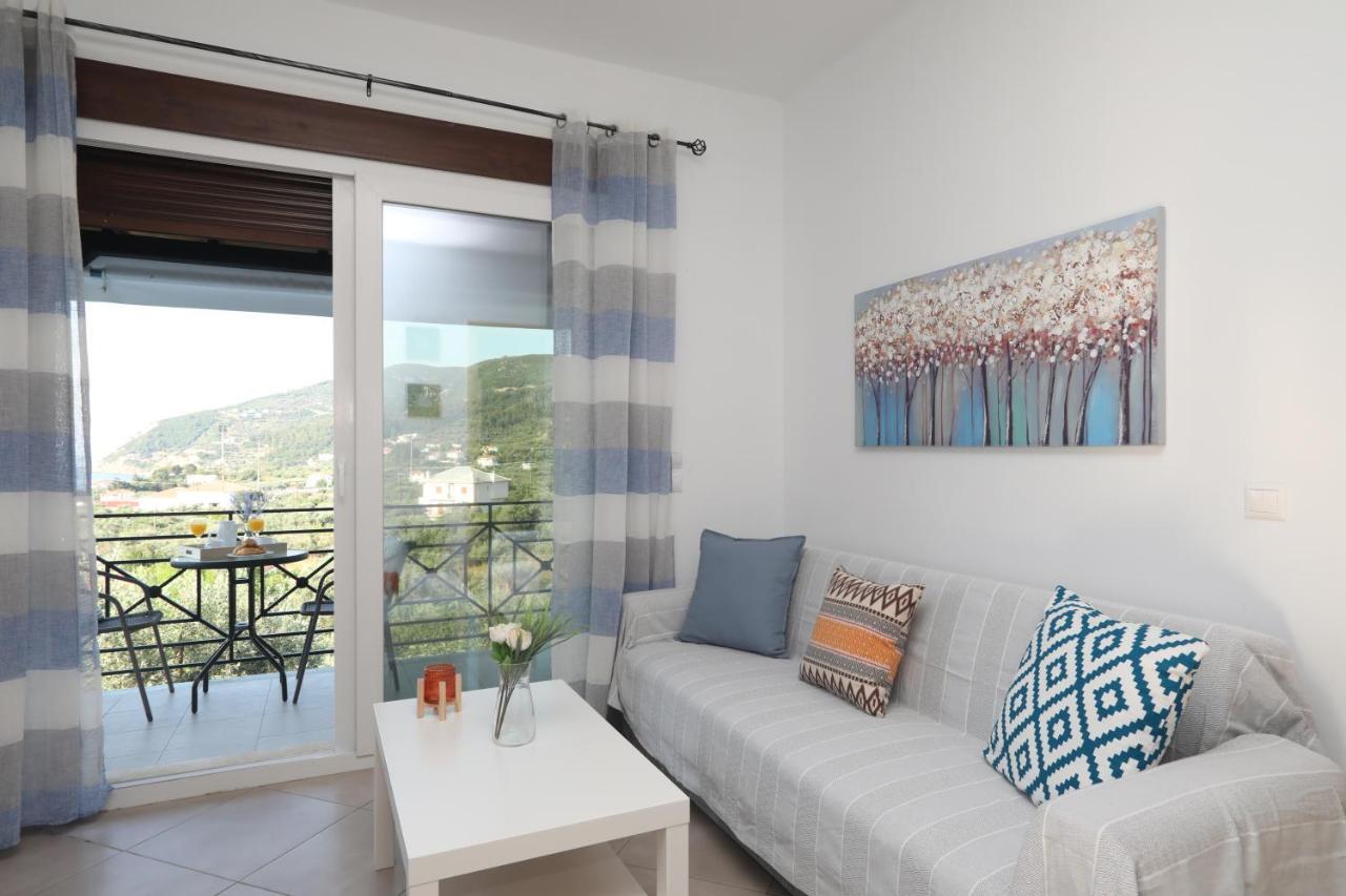 Esperides Apartments Aigli Skopelos Town Ngoại thất bức ảnh