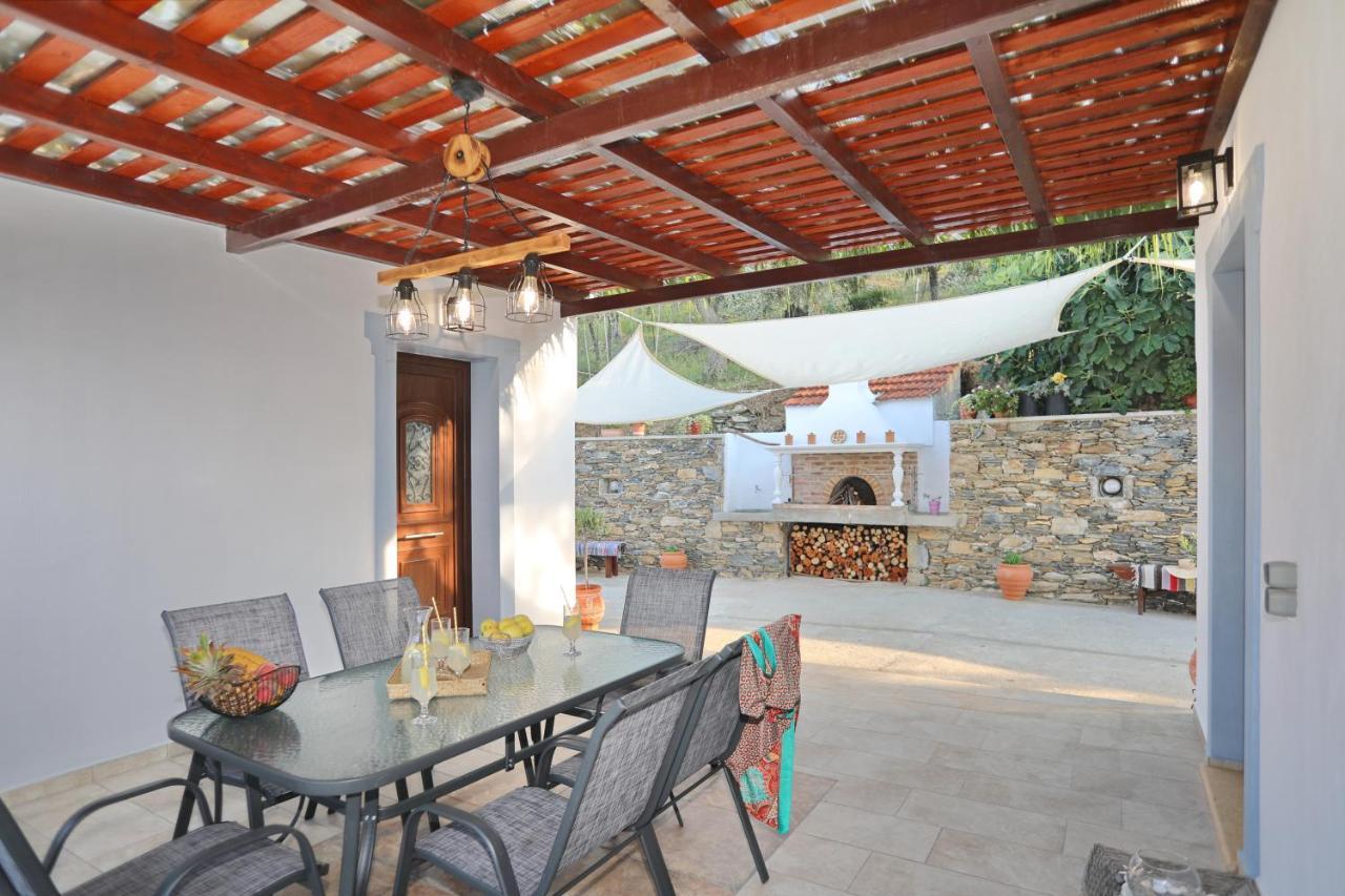 Esperides Apartments Aigli Skopelos Town Ngoại thất bức ảnh